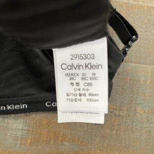 Calvin Klein Sleek Black bra
